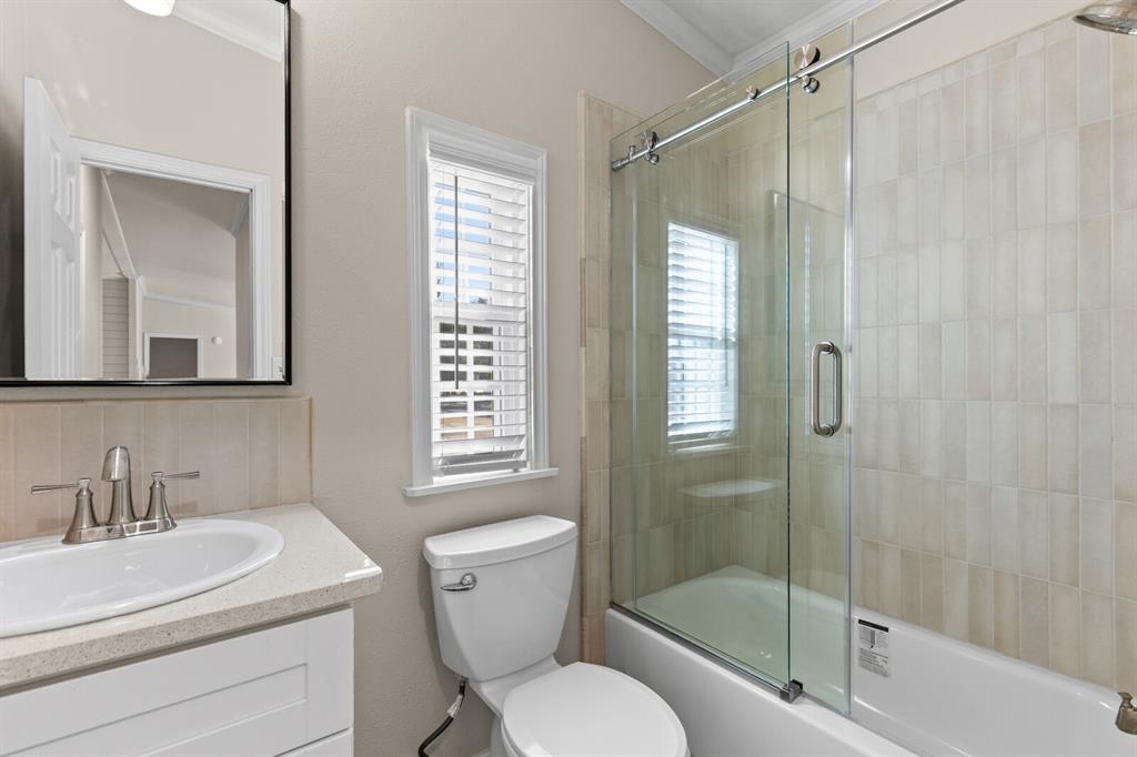 4514 Circle C Drive Property Photo 11