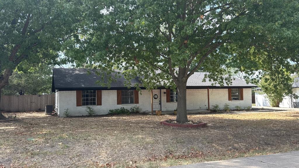 7 Amity Lane Property Photo 3