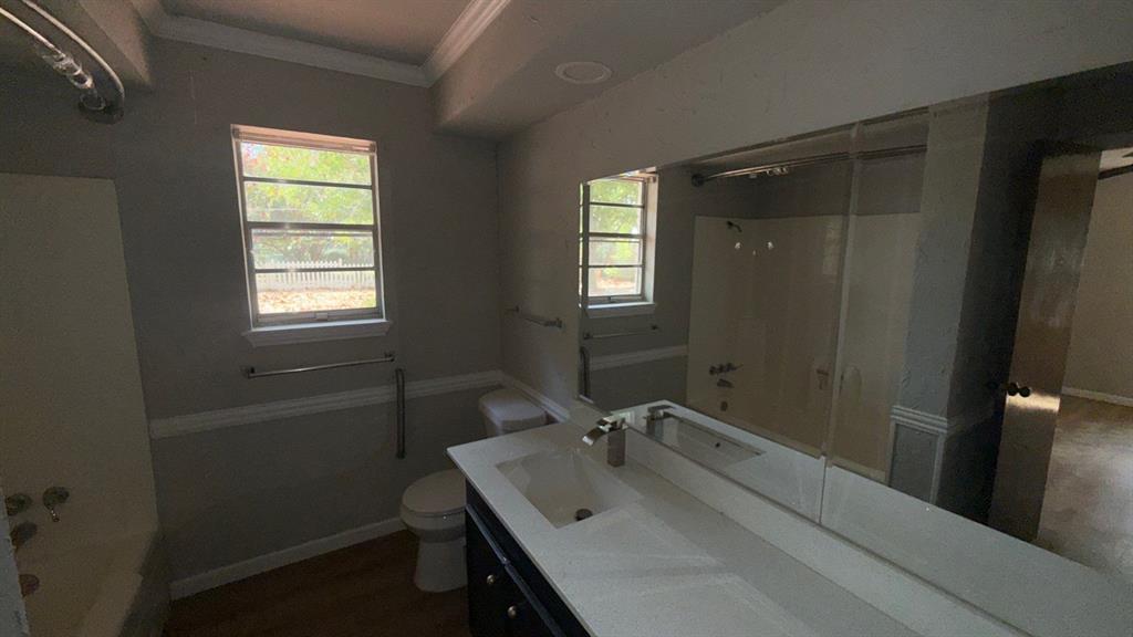 7 Amity Lane Property Photo 15