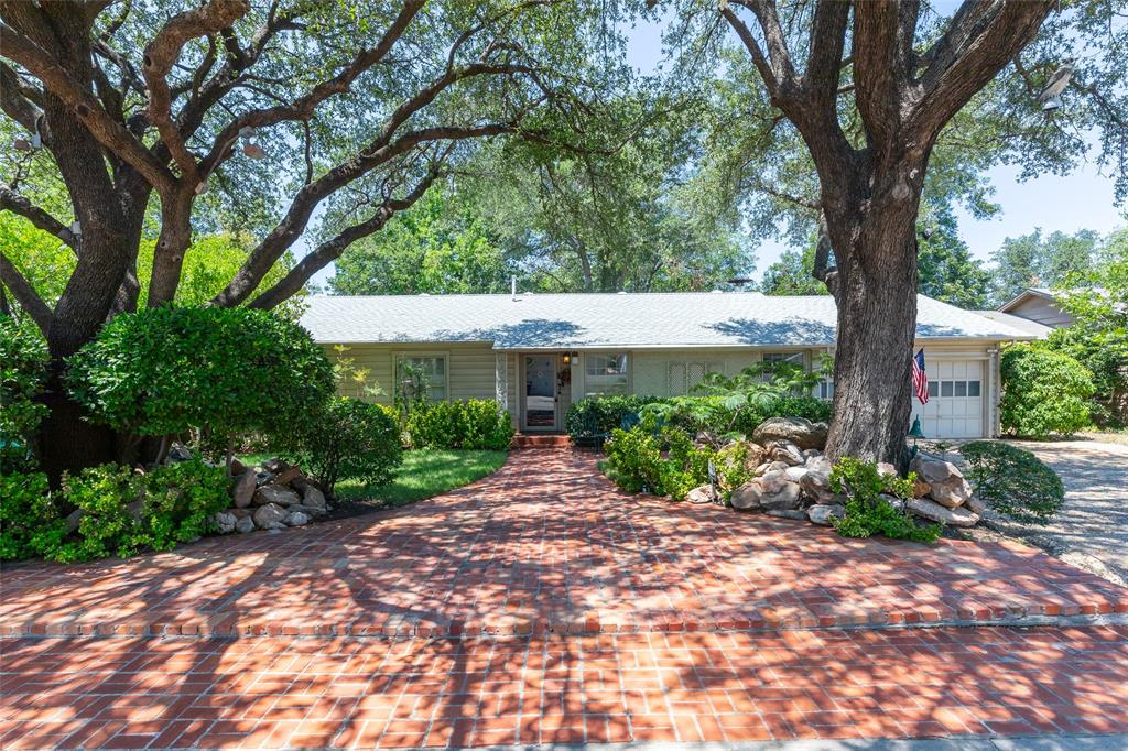 1334 Santos Street Property Photo 1