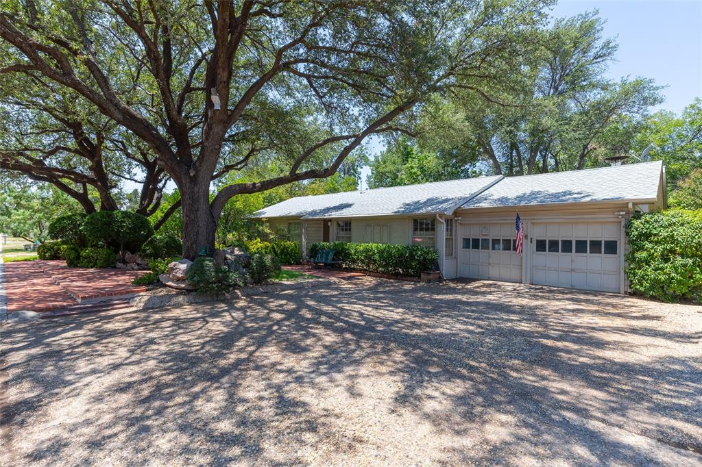 1334 Santos Street Property Photo 2
