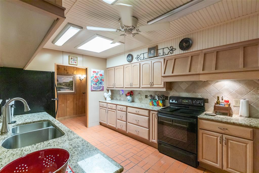 1334 Santos Street Property Photo 7