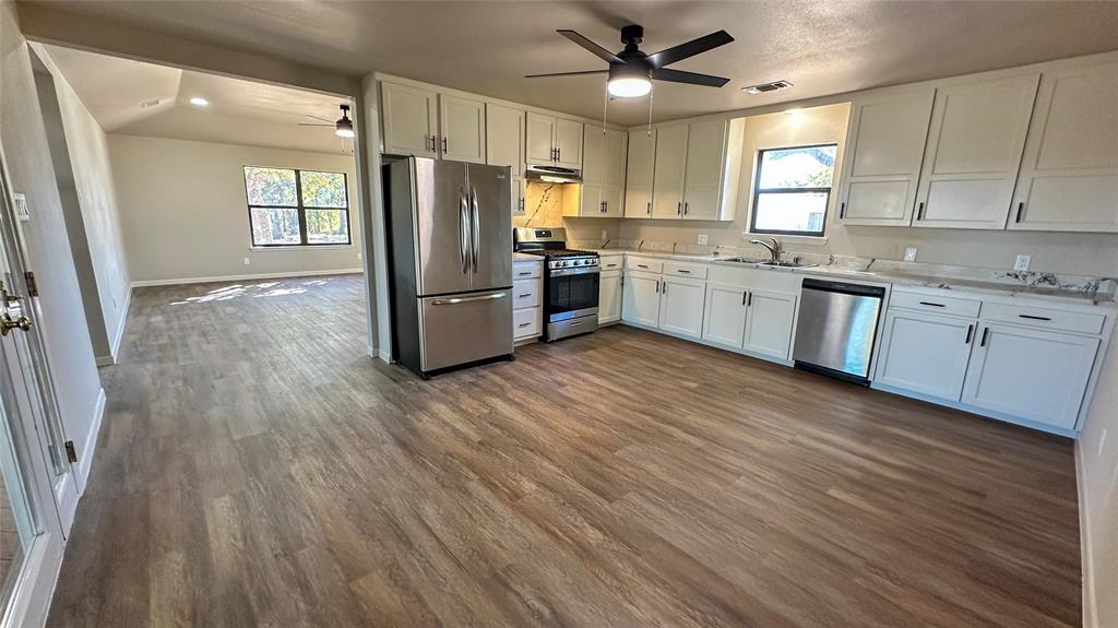 2417 Highway 569 Property Photo 5