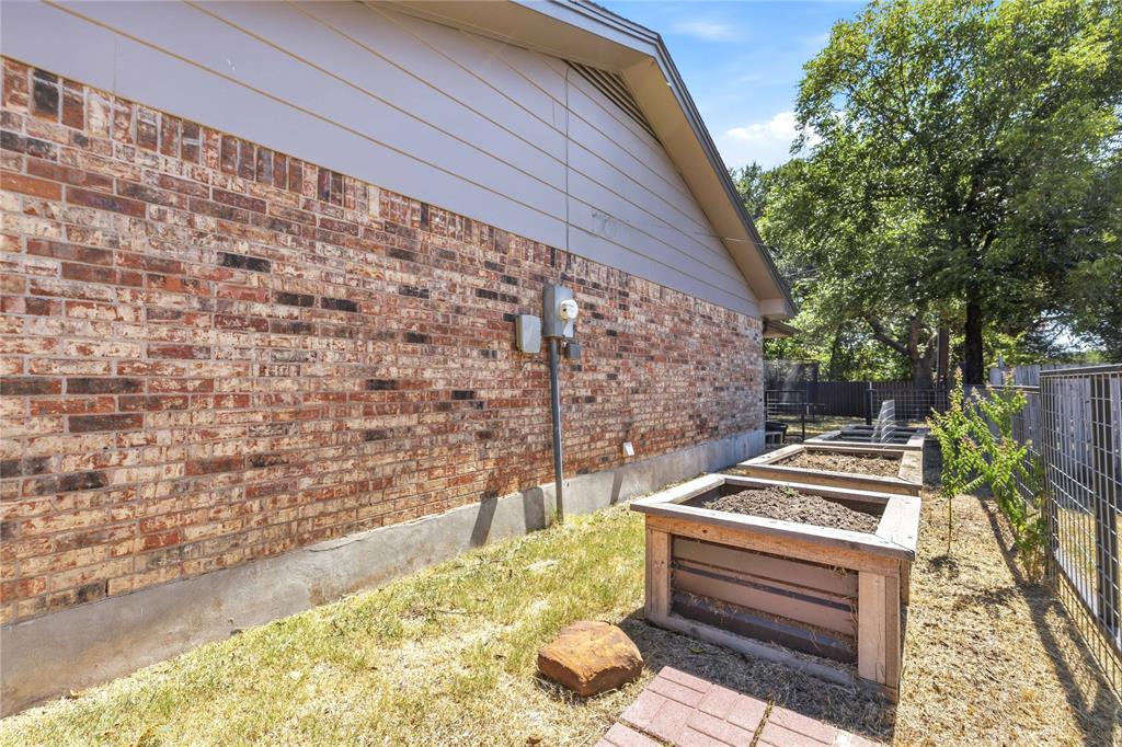 1709 Broadmoor Drive Property Photo 33