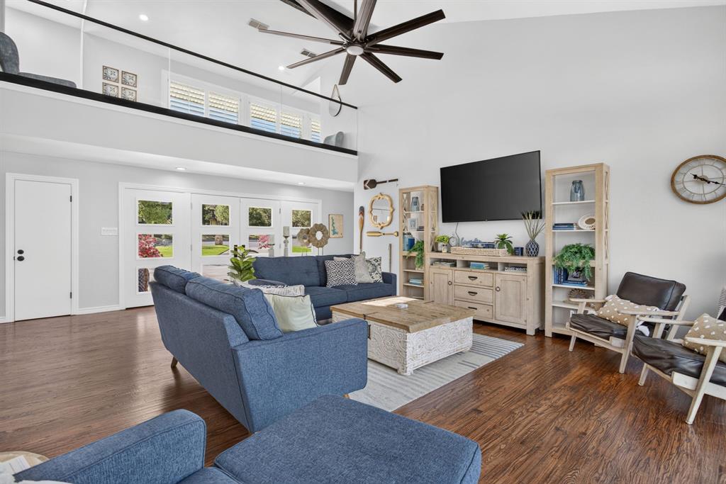 8921 Random Road Property Photo 6