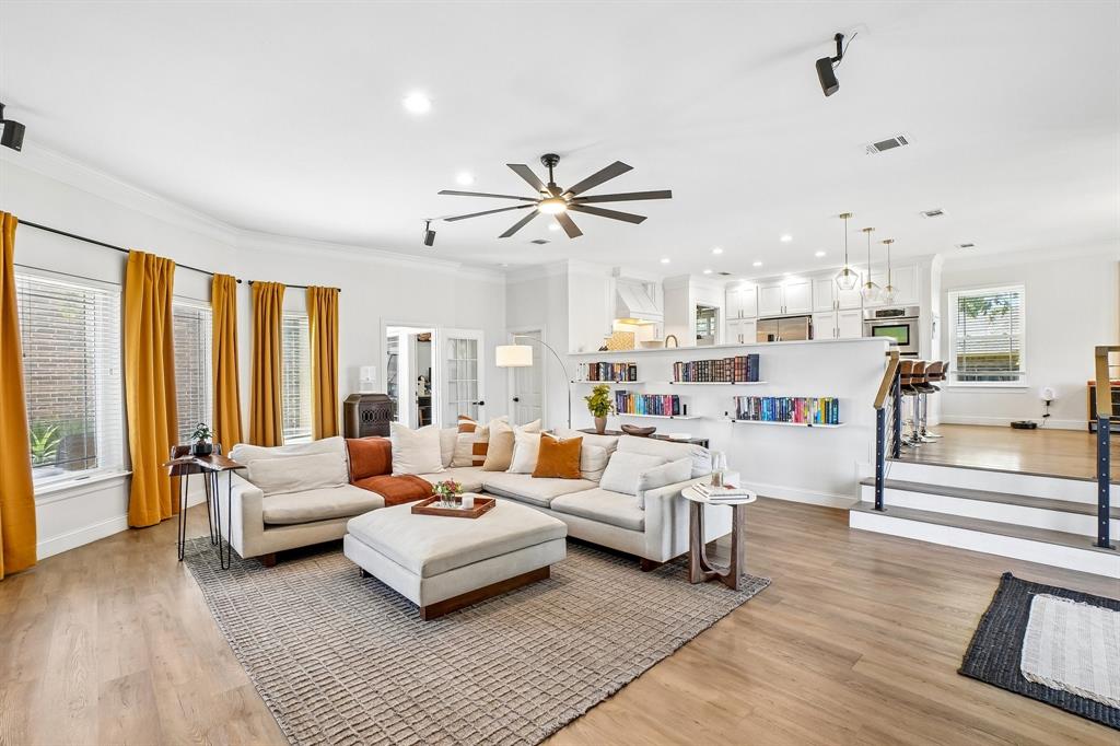 1224 Shell Beach Drive Property Photo 8