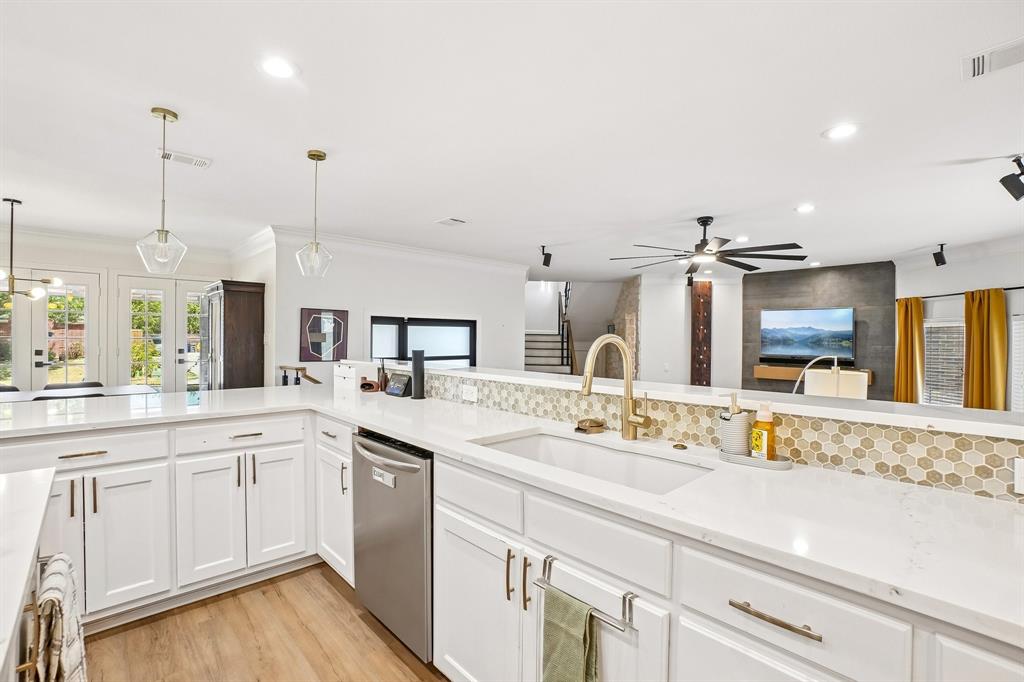 1224 Shell Beach Drive Property Photo 17