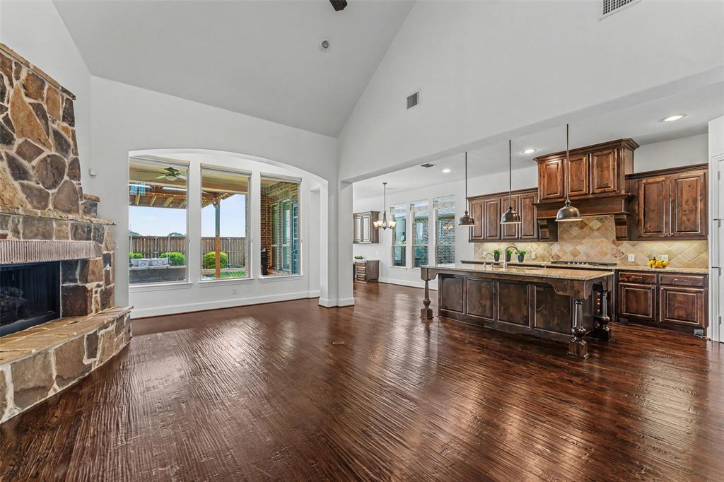 7527 Wright Drive Property Photo 8