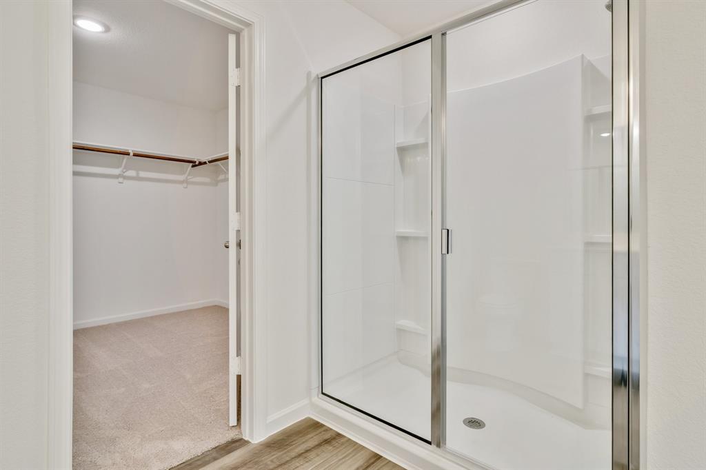 795 Yorkshire Drive Property Photo 33