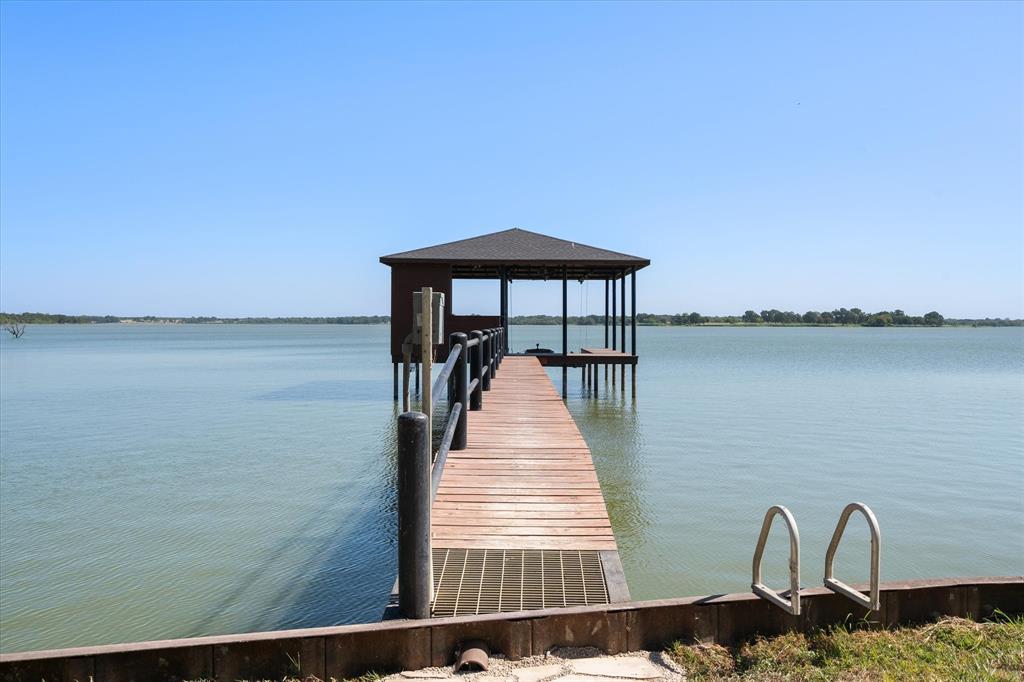 429 Meandering Way Property Photo 2