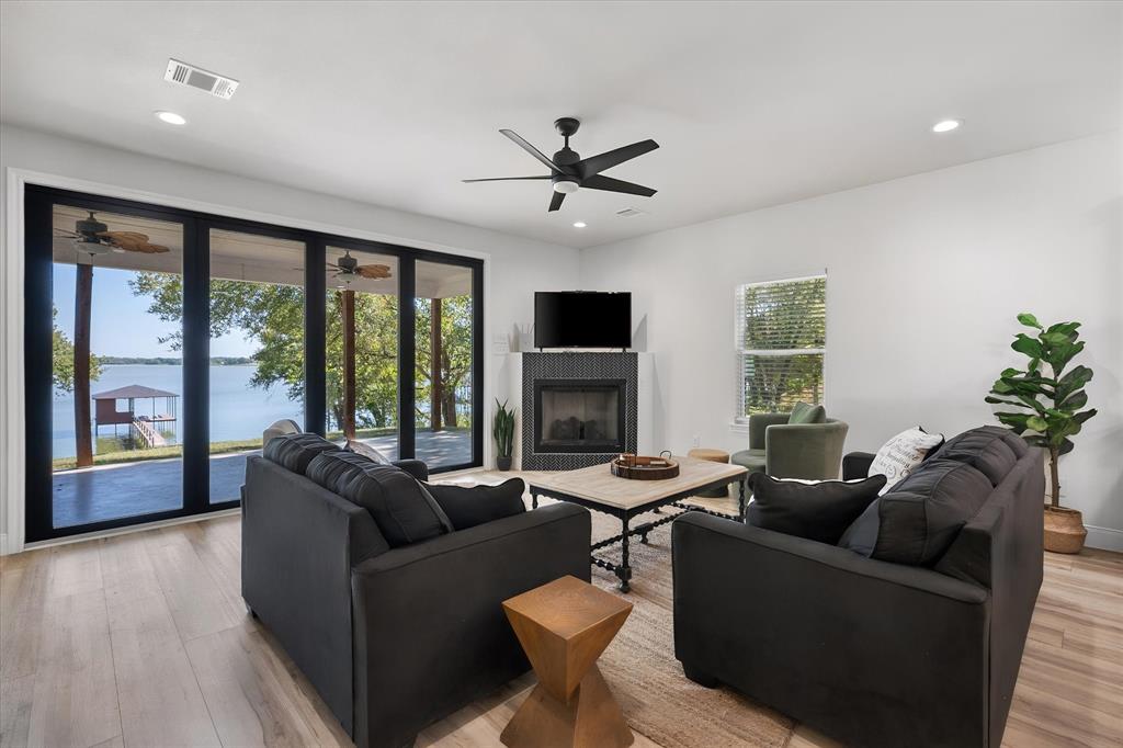 429 Meandering Way Property Photo 4