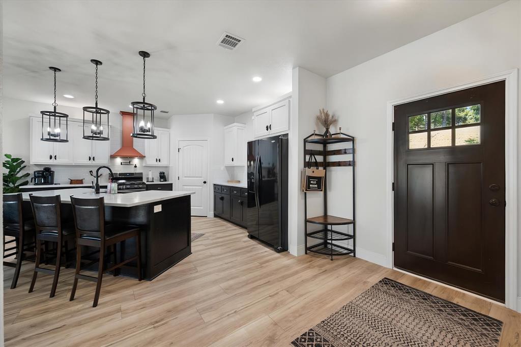 429 Meandering Way Property Photo 8