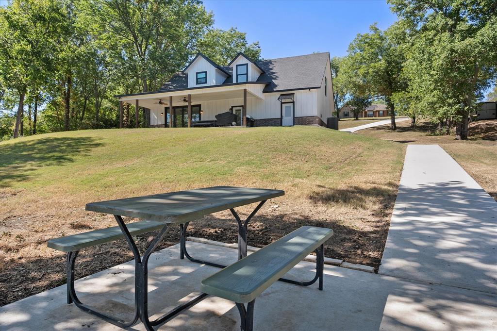 429 Meandering Way Property Photo 33