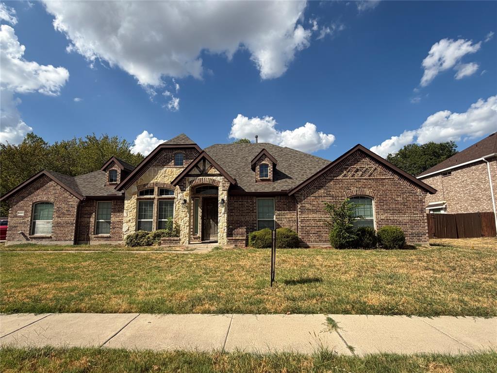 1253 Carriage Creek Drive Property Photo 1