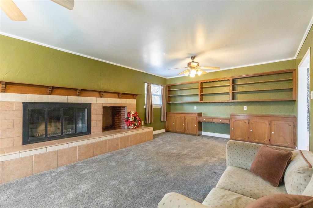 902 Avenue O Property Photo 6