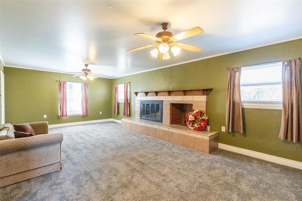 902 Avenue O Property Photo 8