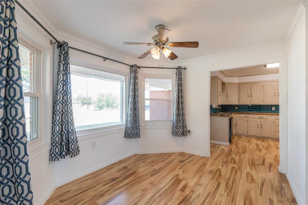 902 Avenue O Property Photo 10