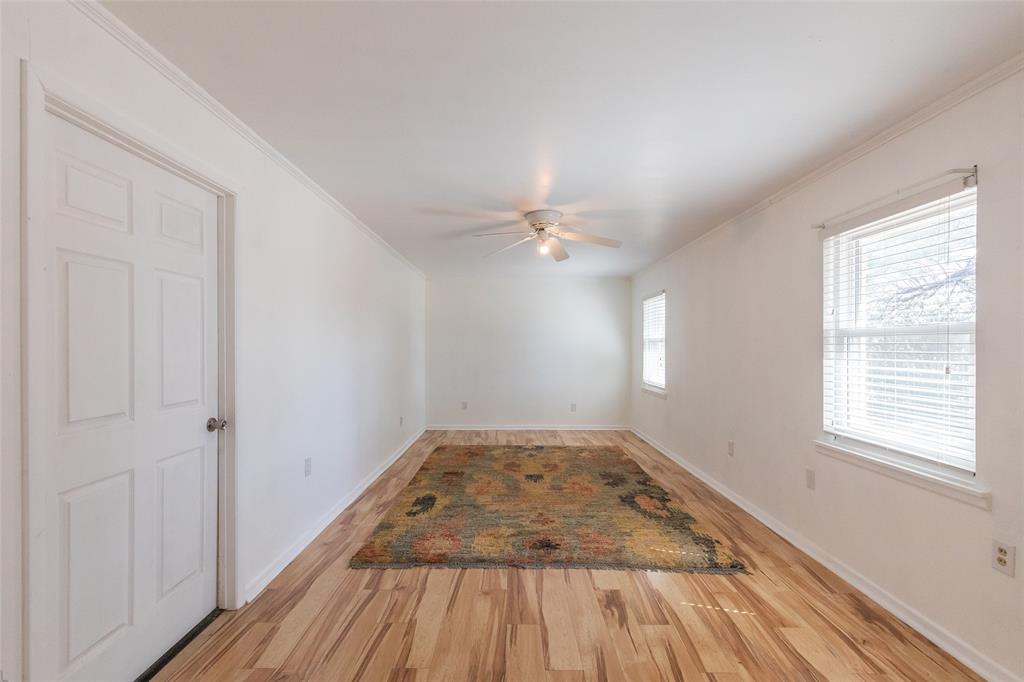 902 Avenue O Property Photo 14