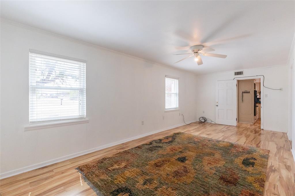 902 Avenue O Property Photo 15
