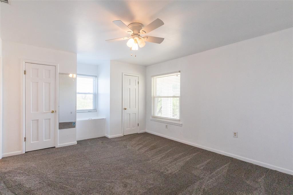 902 Avenue O Property Photo 20