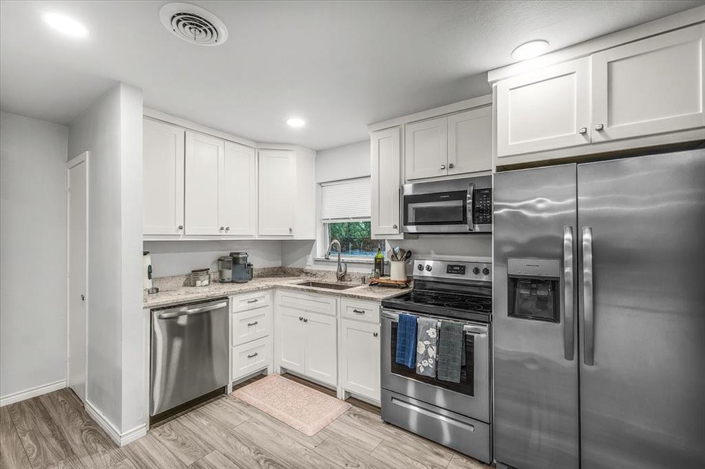 2244 Cambridge Drive Property Photo 14