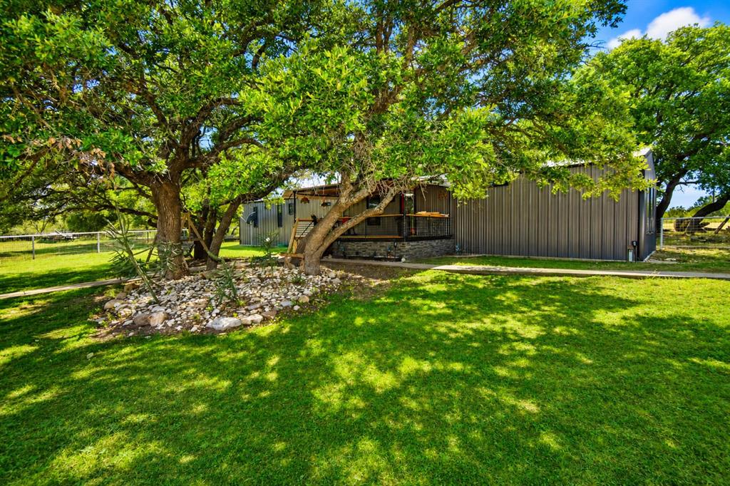 239 County Road 160 Property Photo 3