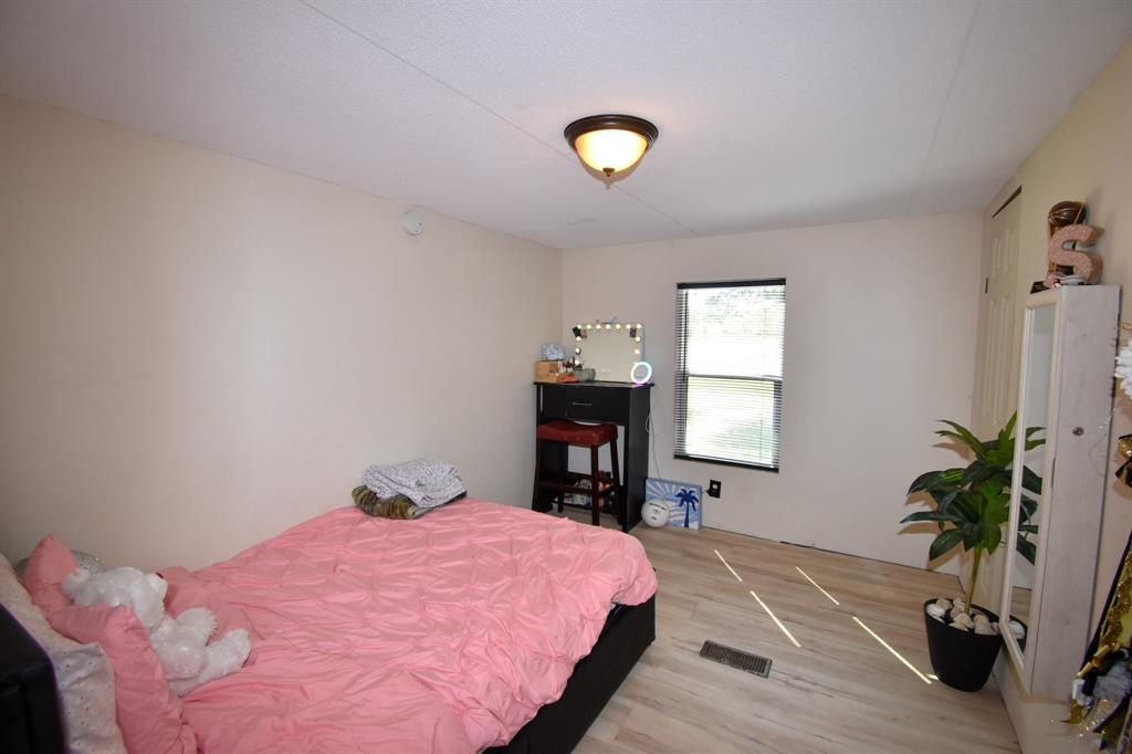 239 County Road 160 Property Photo 11