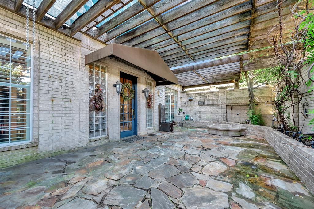 504 N Main Property Photo 23
