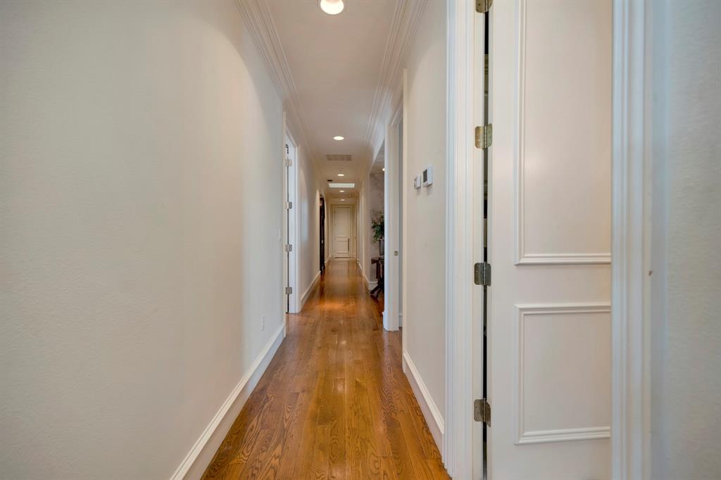 504 N Main Property Photo 38
