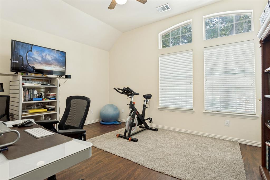 4308 Cedar Valley Drive Property Photo 20