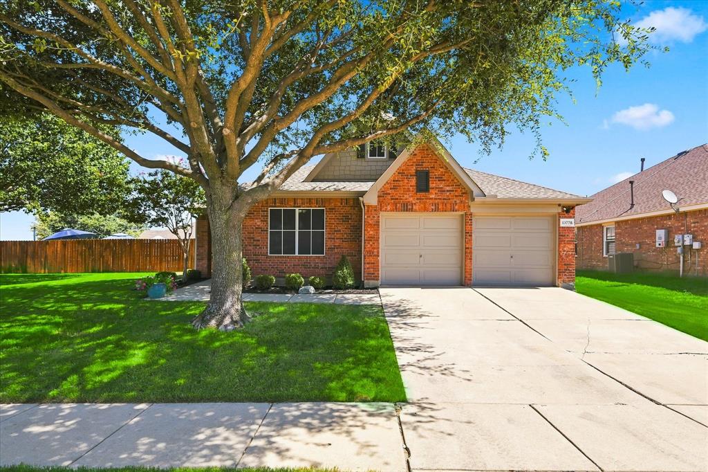 13778 Trail Stone Lane Property Photo 3