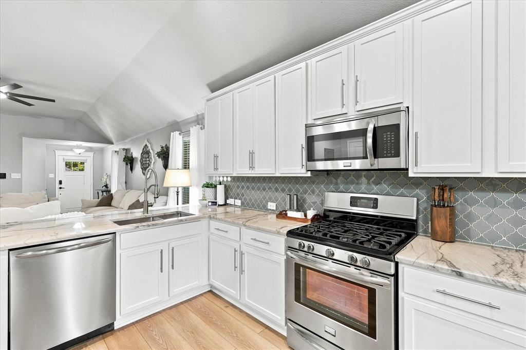 13778 Trail Stone Lane Property Photo 15