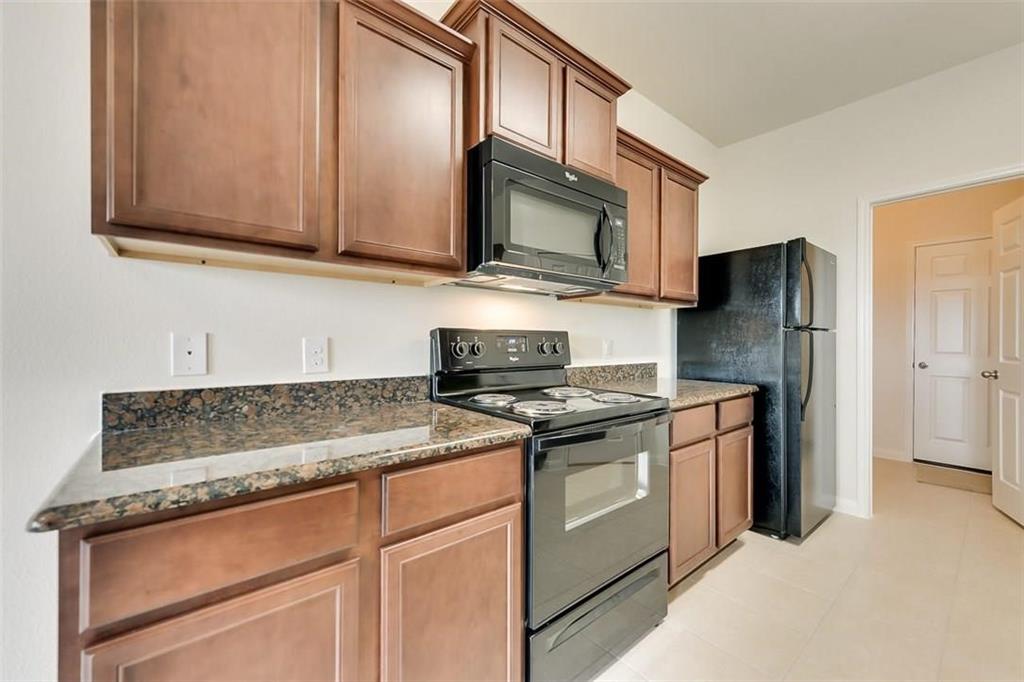 215 Silverleaf Drive Property Photo 12