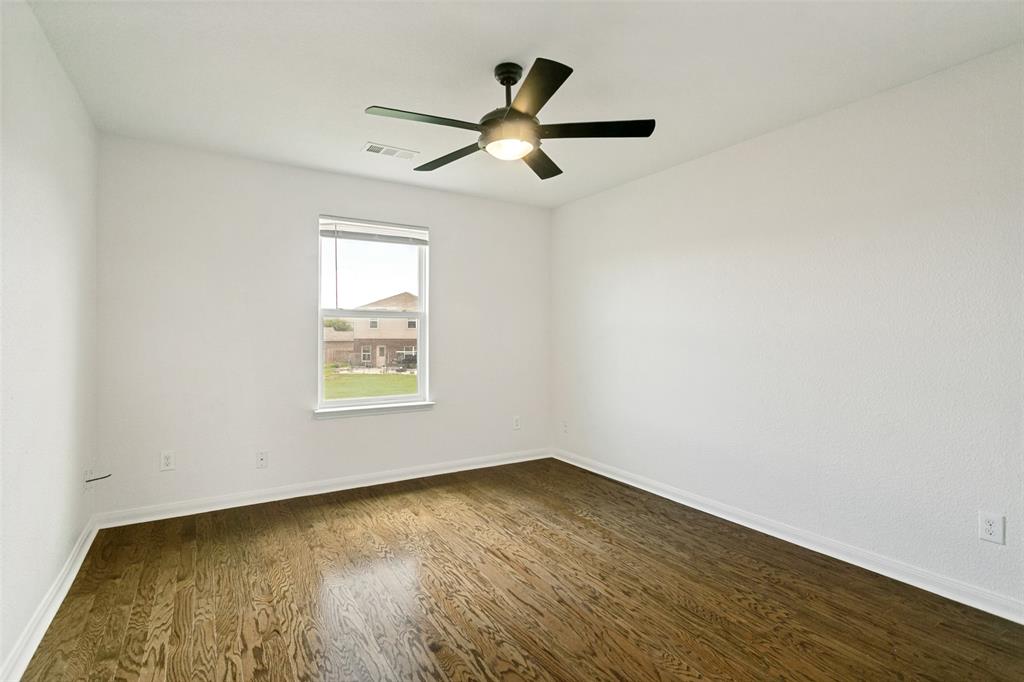 215 Silverleaf Drive Property Photo 20