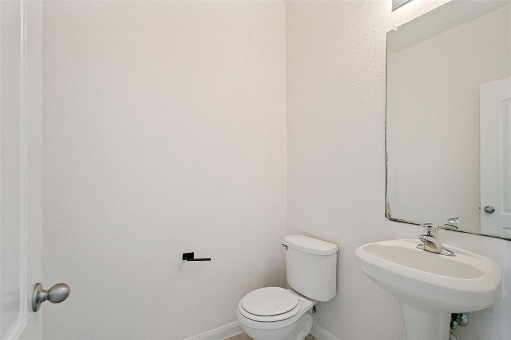 215 Silverleaf Drive Property Photo 25