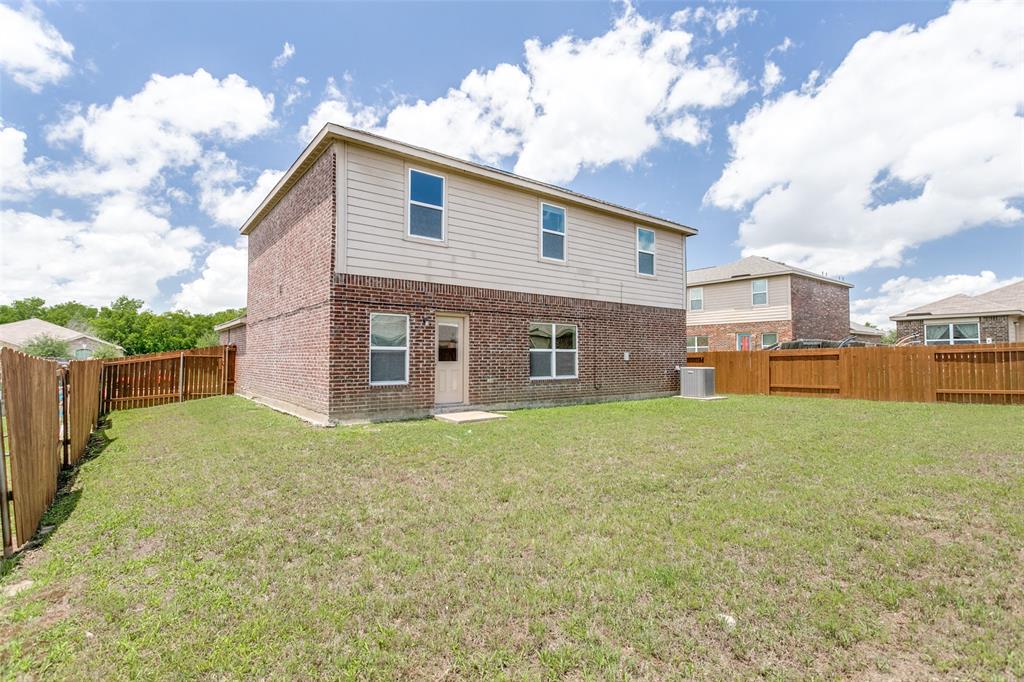 215 Silverleaf Drive Property Photo 27