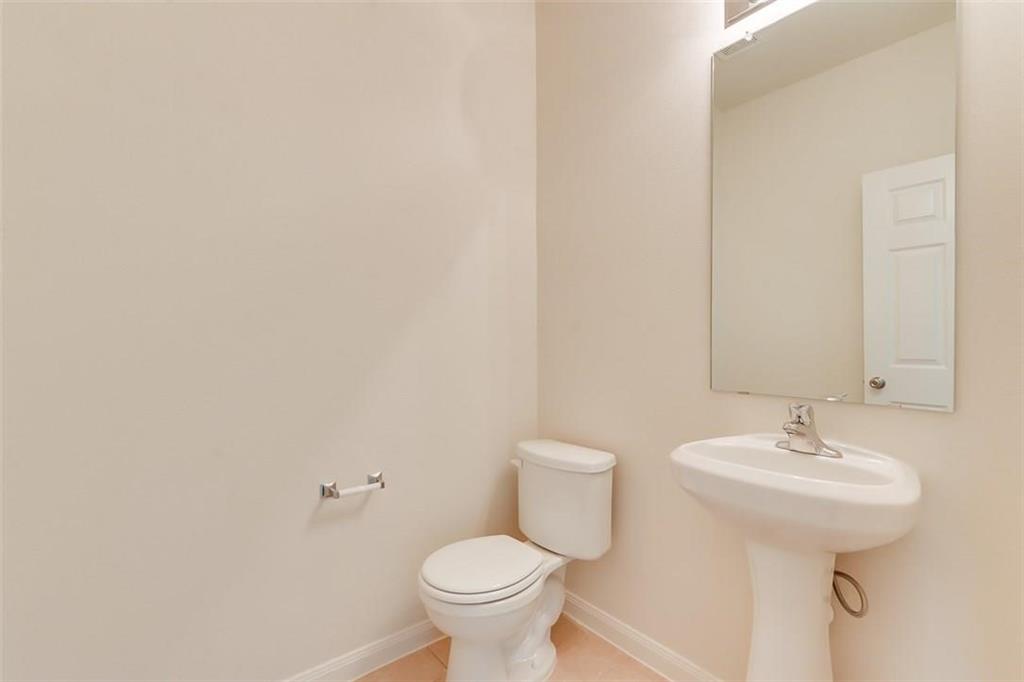 215 Silverleaf Drive Property Photo 30