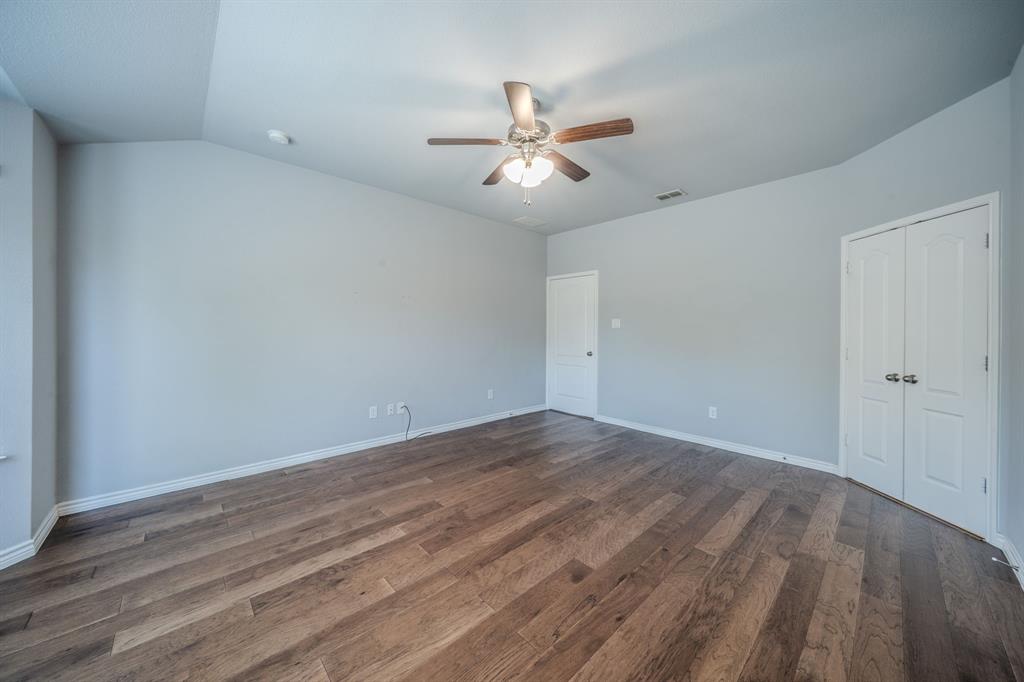 5735 Mountain Hollow Drive Property Photo 11