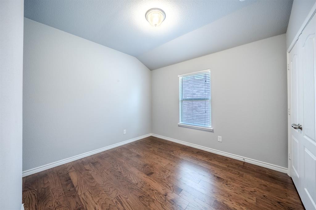5735 Mountain Hollow Drive Property Photo 16