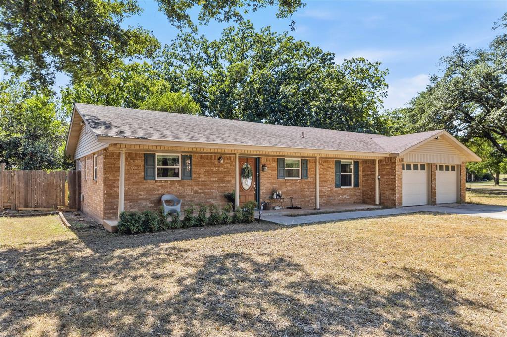 2107 16th Street Property Photo 1