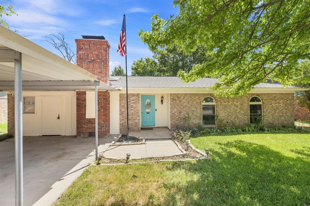 6800 Echo Hill Drive Property Photo 2