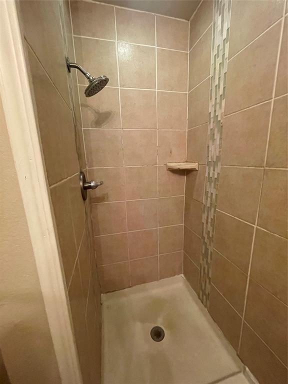 10515 Eastcrest Lane Property Photo 12