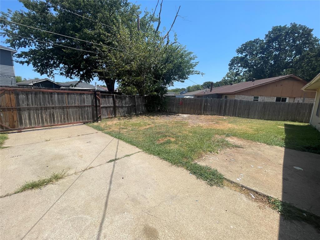10515 Eastcrest Lane Property Photo 16