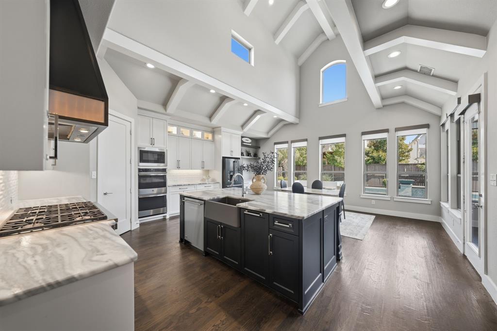 1410 Devonshire Drive Property Photo 1