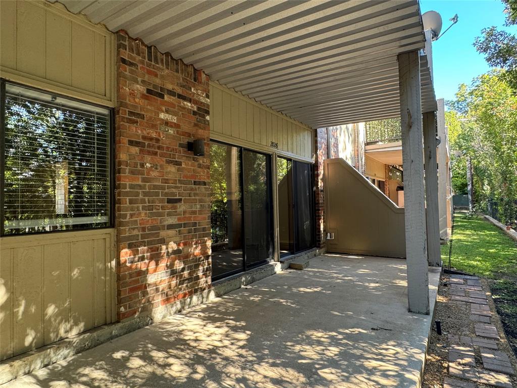 2026 Signal Ridge Place Property Photo 4