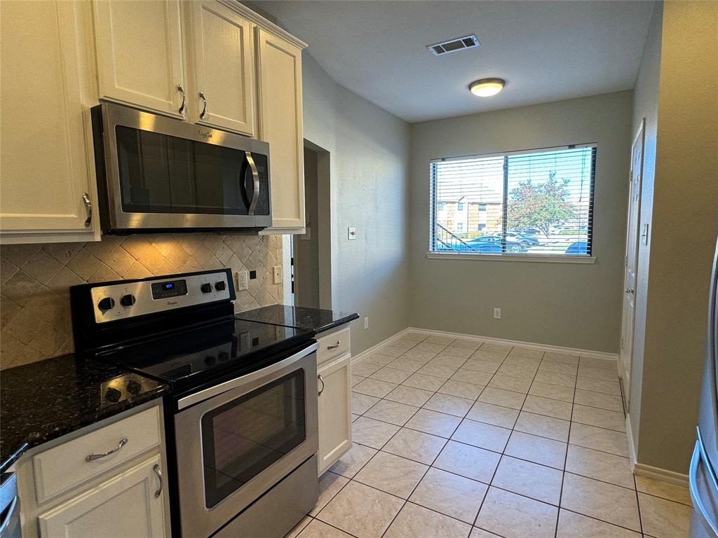 2026 Signal Ridge Place Property Photo 6
