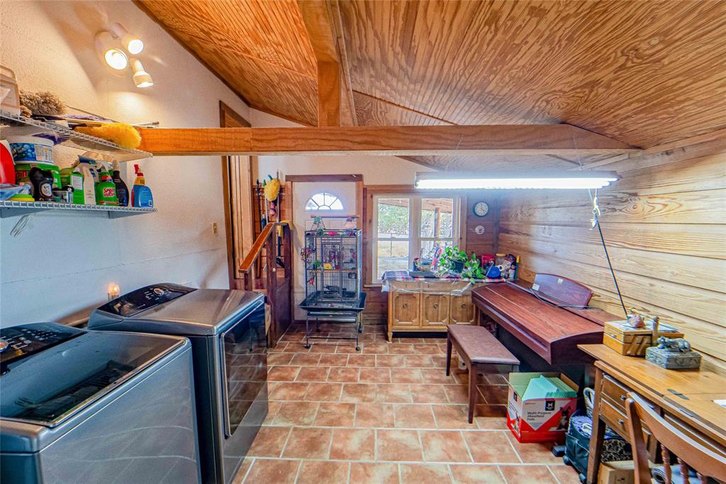 356 County Road 221 Property Photo 20