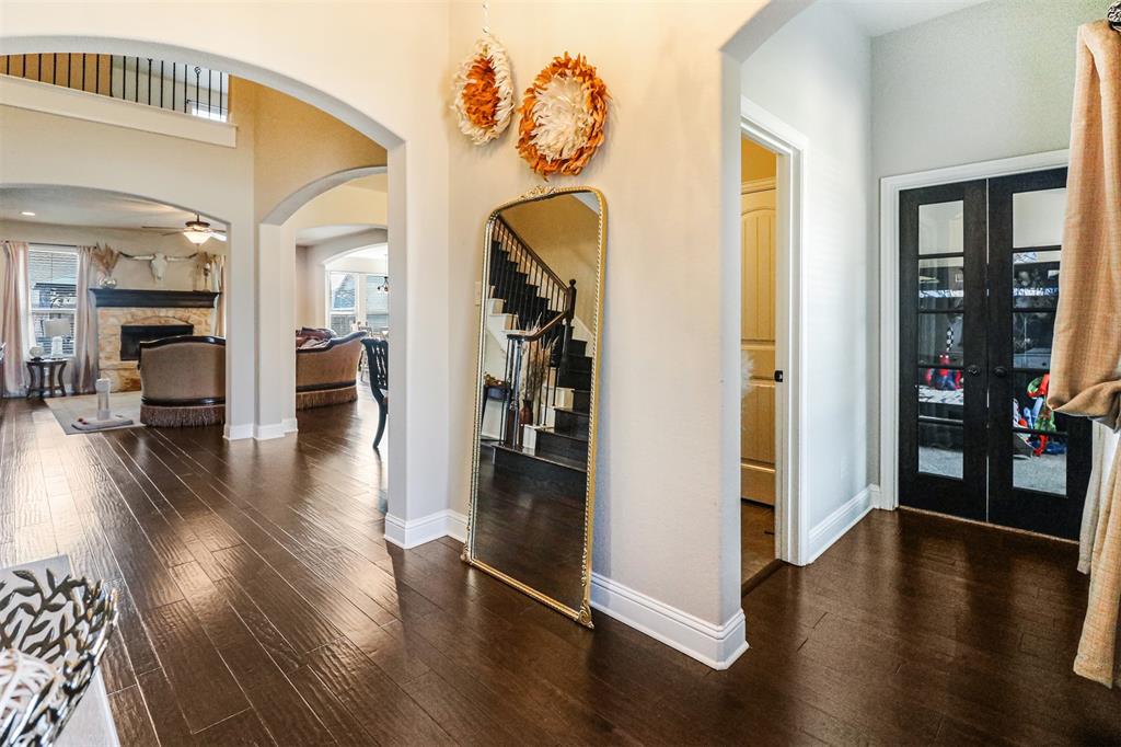 230 Sandy Way Property Photo 3
