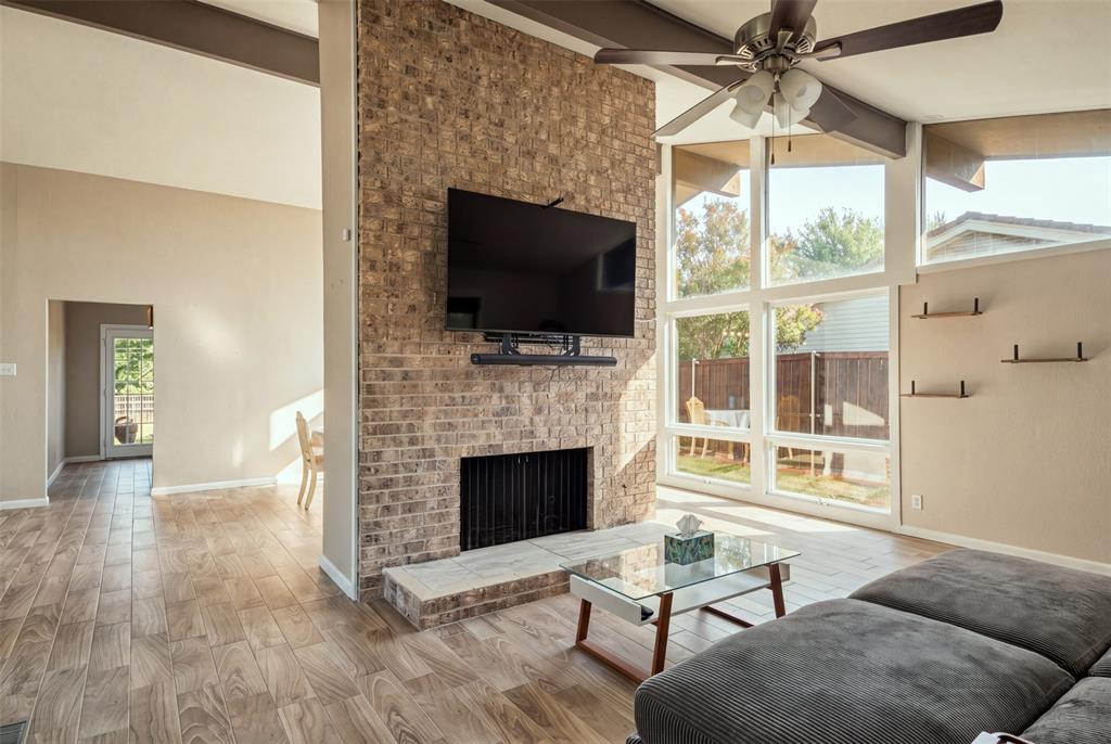 2811 Crowley Court Property Photo 6