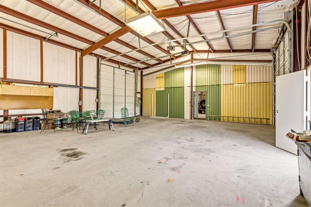 3175 Hayter Road Property Photo 10